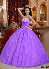 Lilac Ball Gown Strapless Organza Quinceanera Gowns with Appliques