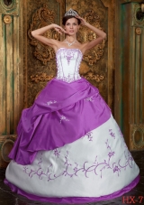 Ball Gown Strapless Embroidery Satin Dresses Quinceanera with Floor-length
