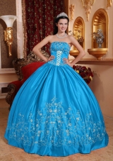 2014 Elegant Teal Puffy Strapless Embroidery Quinceanera Dress with Bow