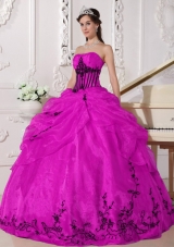 Strapless Fuchsia Organza Quinceanera Gowns with Black Appliques