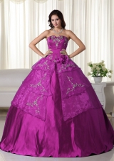 Fuchsia Strapless Organza Appliques Decorate Quinceanera Dress for Women
