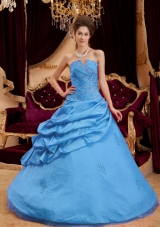 2014 Aqua Blue Puffy Strapless Appliques Quinceanera Dress with Pick-ups