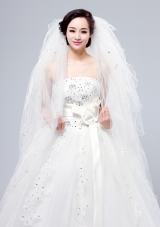 Elegant White Angle Cut Multi-Tier Finished Edge Bridal Veils