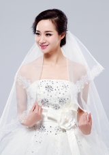 2014 Simple One-Tier Bridal Veils with Lace Appliques Edge