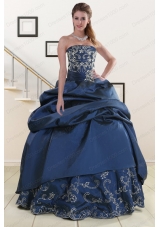 2015 Cheap Custom Made Embroidery and Beaded Quinceanera Dresses in Navy Blue