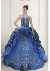 2015 Fashionable Embroidery and Beading Dresses for Quinceanera