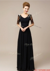 2016 Gorgeous Half Sleeves Laced Black Prom Dresses with V Neck