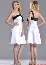 Exquisite One Shoulder Satin Short Dama Dress in White and Black