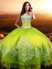 Superior Yellow Green Taffeta Lace Up Sweetheart Sleeveless Floor Length Vestidos de Quinceanera Beading and Appliques
