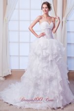 Sweetheart Court Train Organza Beading Wedding Dress