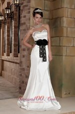 Sweetheart Brush Train Satin Beading Wedding Dress Black Sash