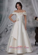 Off The Shoulder Hand Made Flower Wedding Dress