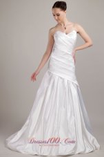 Low Cost Sweetheart A-line Wedding Gown Taffeta Brush Train