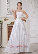 Sweetheart Wedding Dress Empire A-line Appliques Brooch