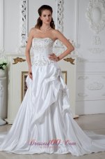 Pretty Pick-ups Clasp Wedding Dress Embroidery Winter