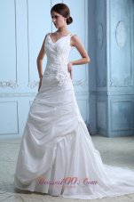 V-neck Ruch Appliques Bridal Dress Taffeta Spring