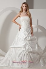 Appliques Chapel Train Pick-ups Wedding Gowns