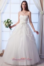 Sweetheart Hand Made Flowers Appliques Wedding Dress