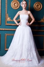 Organza Strapless Court Train Lace Wedding Dress