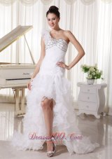 Latest Organza Ruffled Fashionable Wedding Dress On Sale