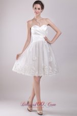 A-Line Sweetheart Organza Appliques Wedding Dress