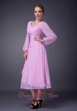 Baby Pink Empire V-neck Mother Of The Bride Dress Tea-length