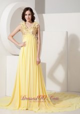 Light Yellow Evening Dress V-neck Flowers Court