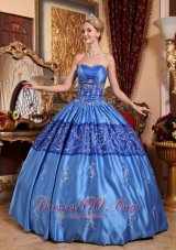 Custom Blue Quinceanera Dress Embroidery Quinceanera Dress