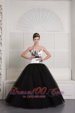 Black White V-neck Embroidery Floor-length Quinceanera Dress