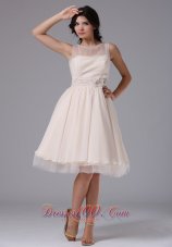 Round Neck Flowers Short Prom Dress Knee-length