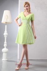 Short sleeves Yellow Green Mini Graduation Dress Sequined