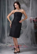 Knee-length Satin Black Bridesmaid Dress Ruched