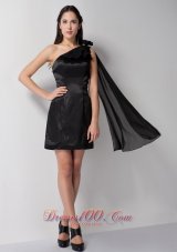 One Shoulder Ribbons Black Mini-length Bridesmaid Dress