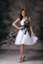 Black Appliques White A-line One Shoulder Homecoming Dress