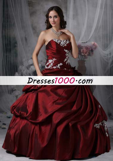 Appliques Burgundy Strapless Ruched Taffeta Quinceanera Dress