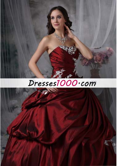 Appliques Burgundy Strapless Ruched Taffeta Quinceanera Dress