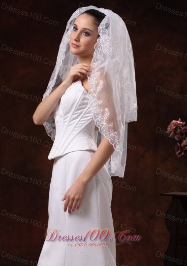 Two-tier Graceful Wedding Veils Embroidery
