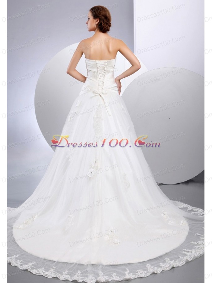 A-line Sweetheart Wedding Gowns With Appliques and Ruch