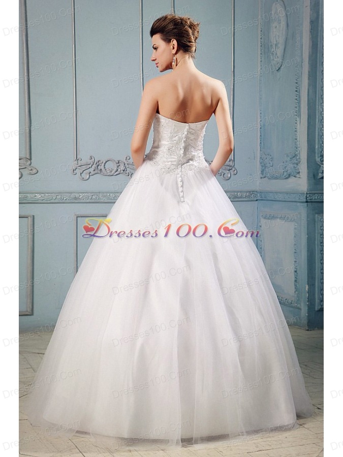 Sweetheart Appliques Wedding Dress With Clasp Handle Back