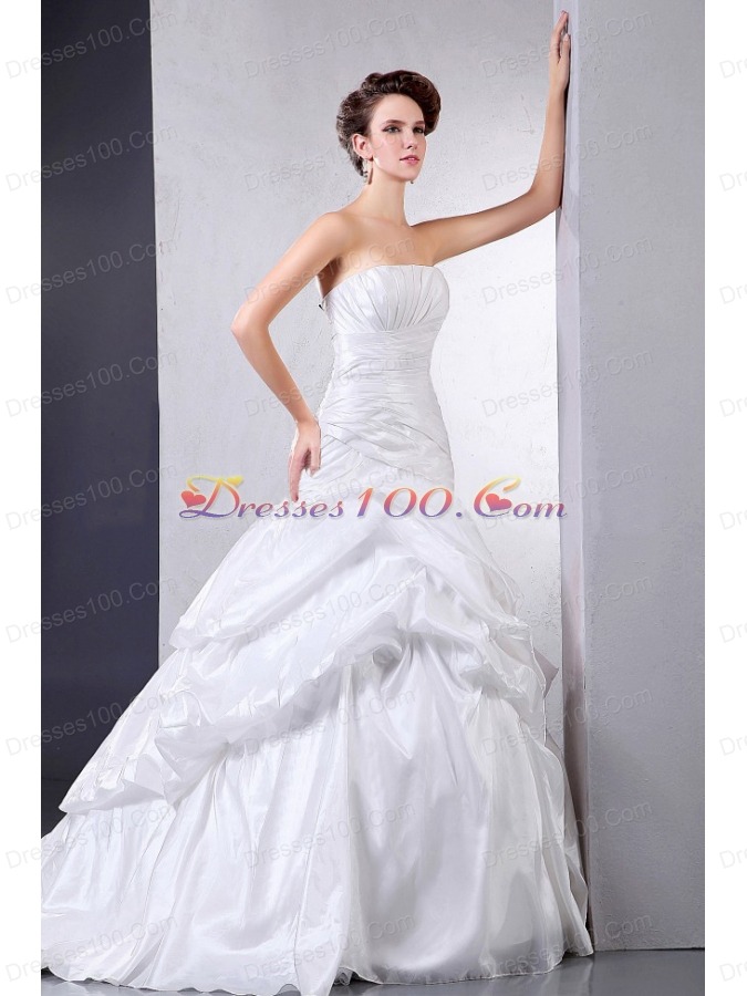 Taffeta Ball Gown Wedding Dress With Pick-ups and Ruching
