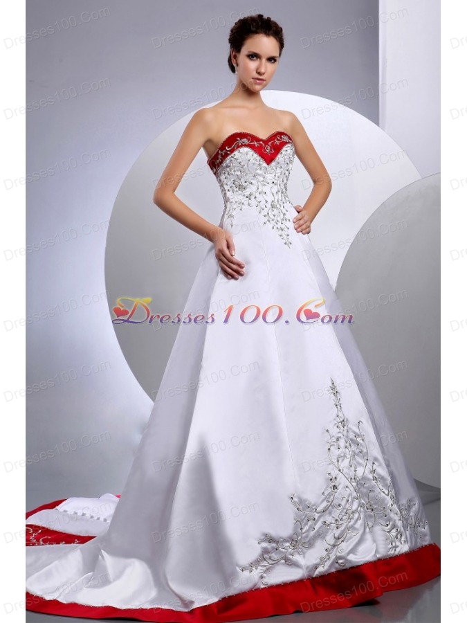 2013 Wedding Dress Embroidery Beading A-line Chapel