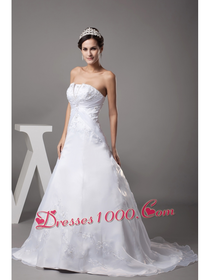 A-line Strapless Court Train Appliques Wedding Dress