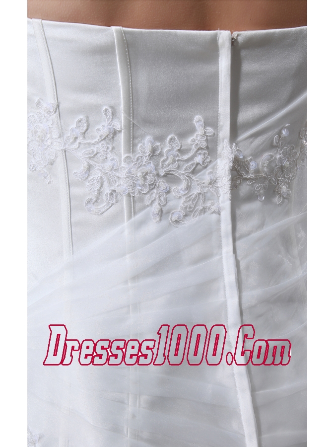 Cheap Appliques Strapless A-line Chapel Train Wedding Dress