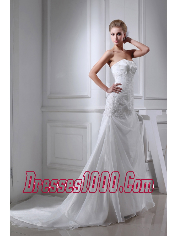 Cheap Appliques Strapless A-line Chapel Train Wedding Dress