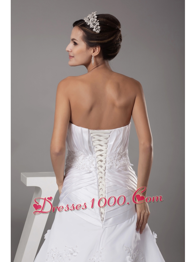 Sweetheart Appliques Designer A-line / Princess Wedding Dress