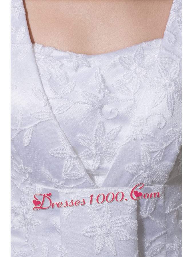 2013 Square Neck Lace Wedding Dress With Court Train