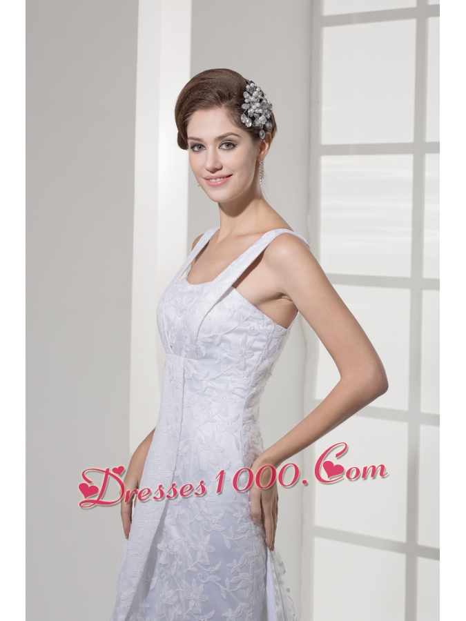 2013 Square Neck Lace Wedding Dress With Court Train