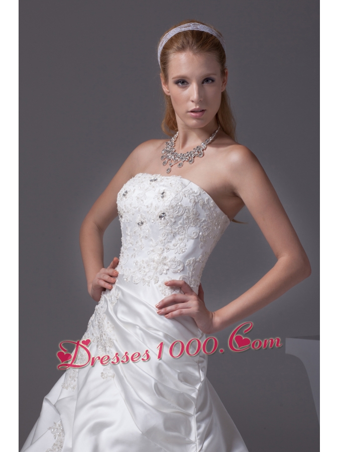 Appliques A-line Court Train Strapless Wedding Dress