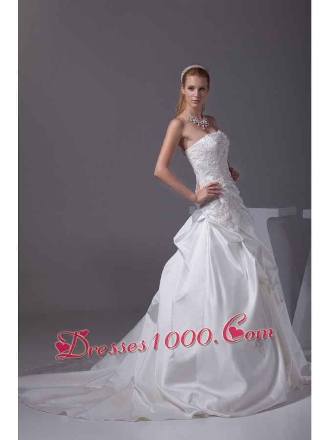 Appliques A-line Court Train Strapless Wedding Dress