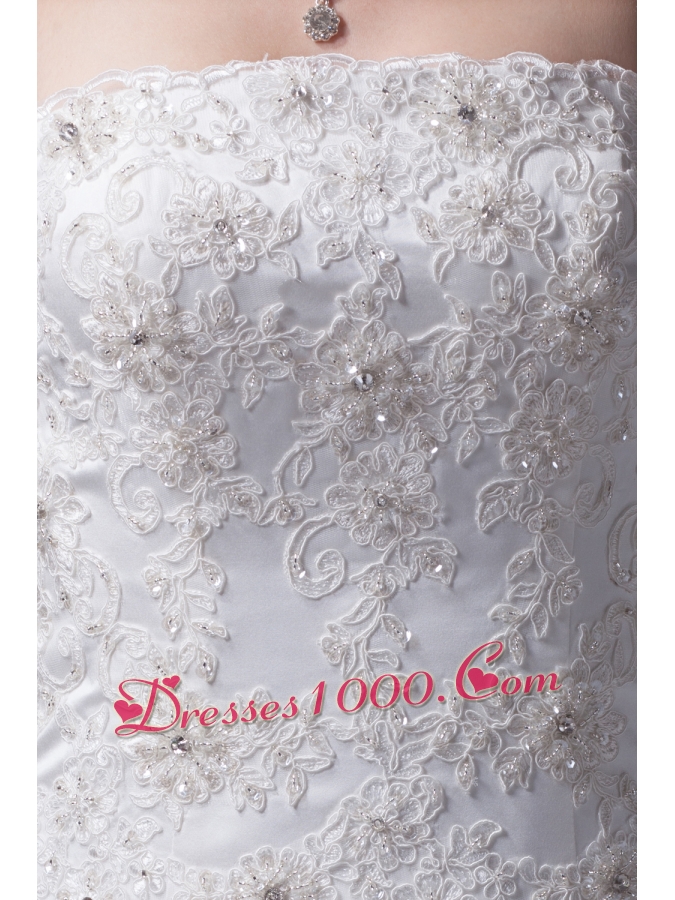 Appliques With Beading Strapless Ruffles A-line Wedding Dress